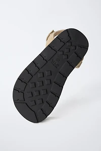 SANDALES EN CUIR