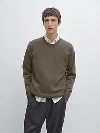 Crew neck cashmere sweater