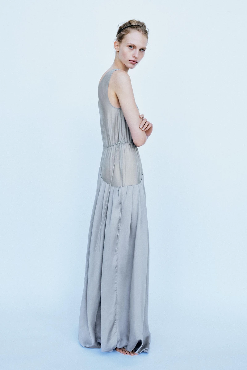 CONTRASTING VOLUMINOUS DRAPED MAXI DRESS