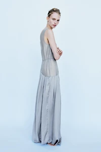 CONTRASTING VOLUMINOUS DRAPED MAXI DRESS