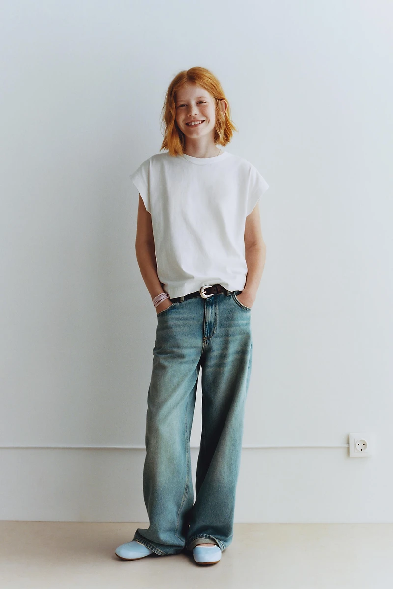 T-SHIRT UNI À PATTE