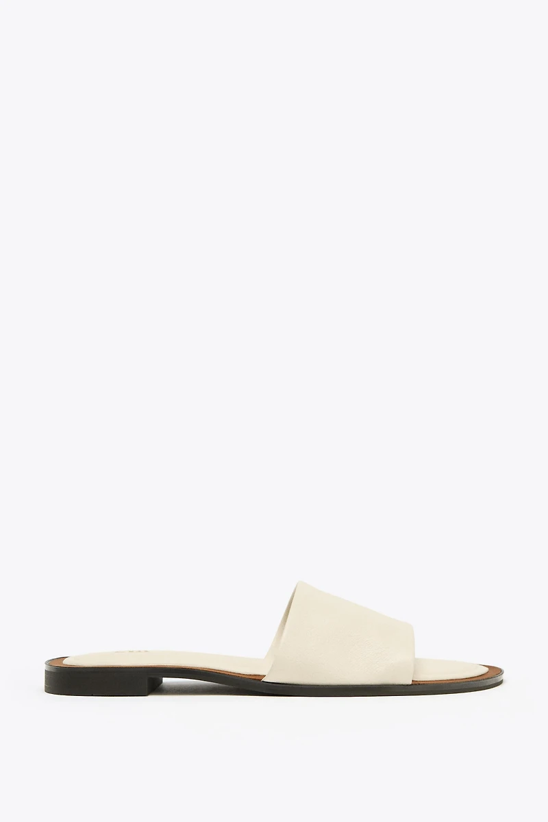SOFT LEATHER UPPER