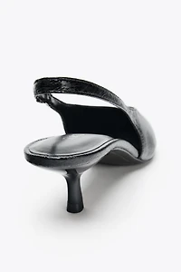 CHAUSSURES OUVERTES À L'ARRIÈRE TALONS