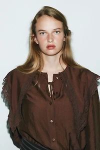 FLOWY SHIRT WITH PETER PAN COLLAR