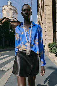 FLORAL PRINT SATIN SHIRT