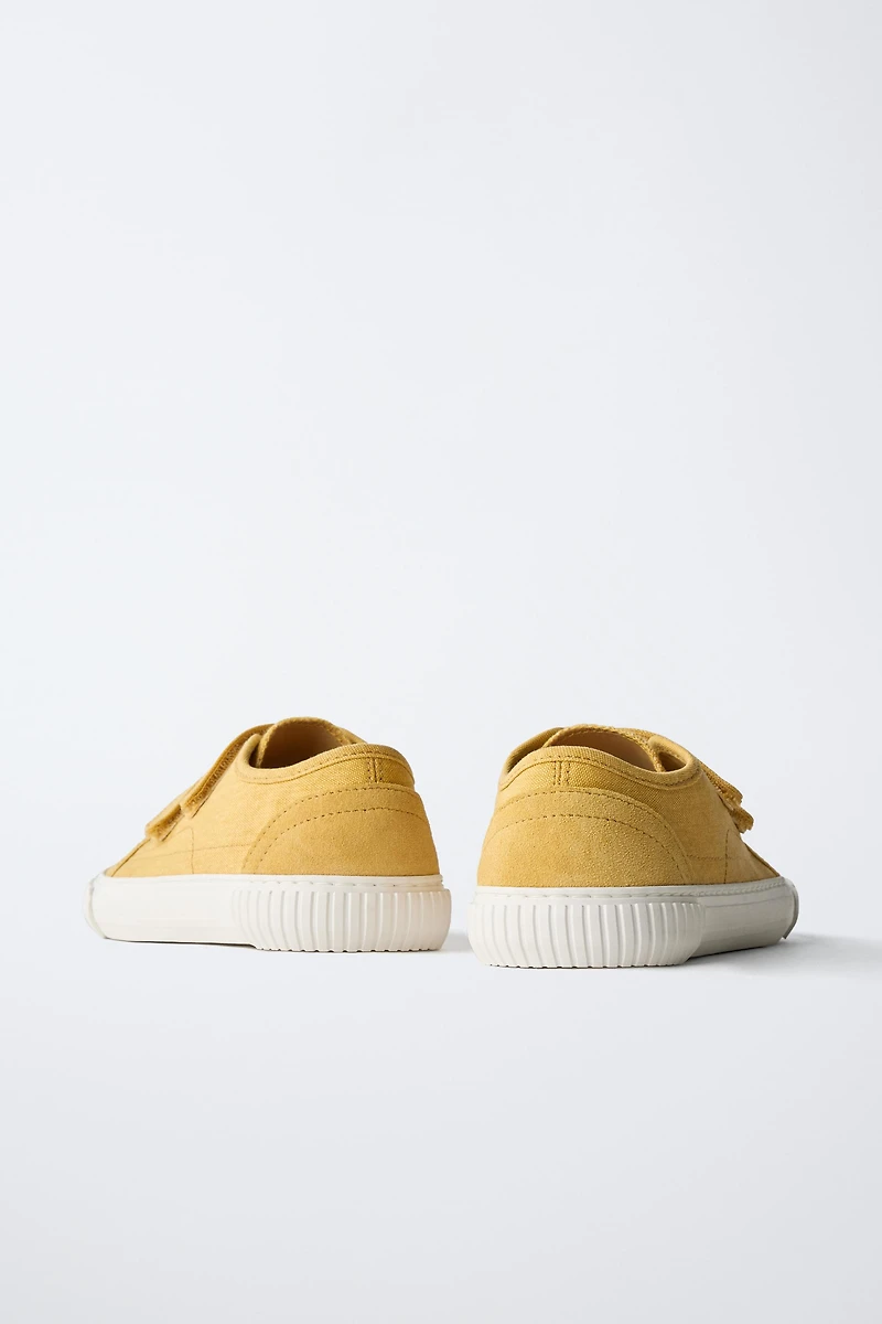 BAREFOOT SNEAKERS