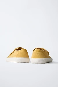 BAREFOOT SNEAKERS