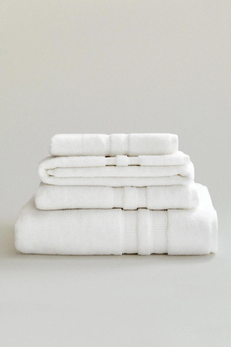 SERVIETTE DE BAIN EXTRA-DOUCE DOUBLE FRISE