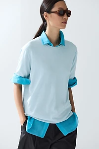 Short-sleeve fine-knit sweater