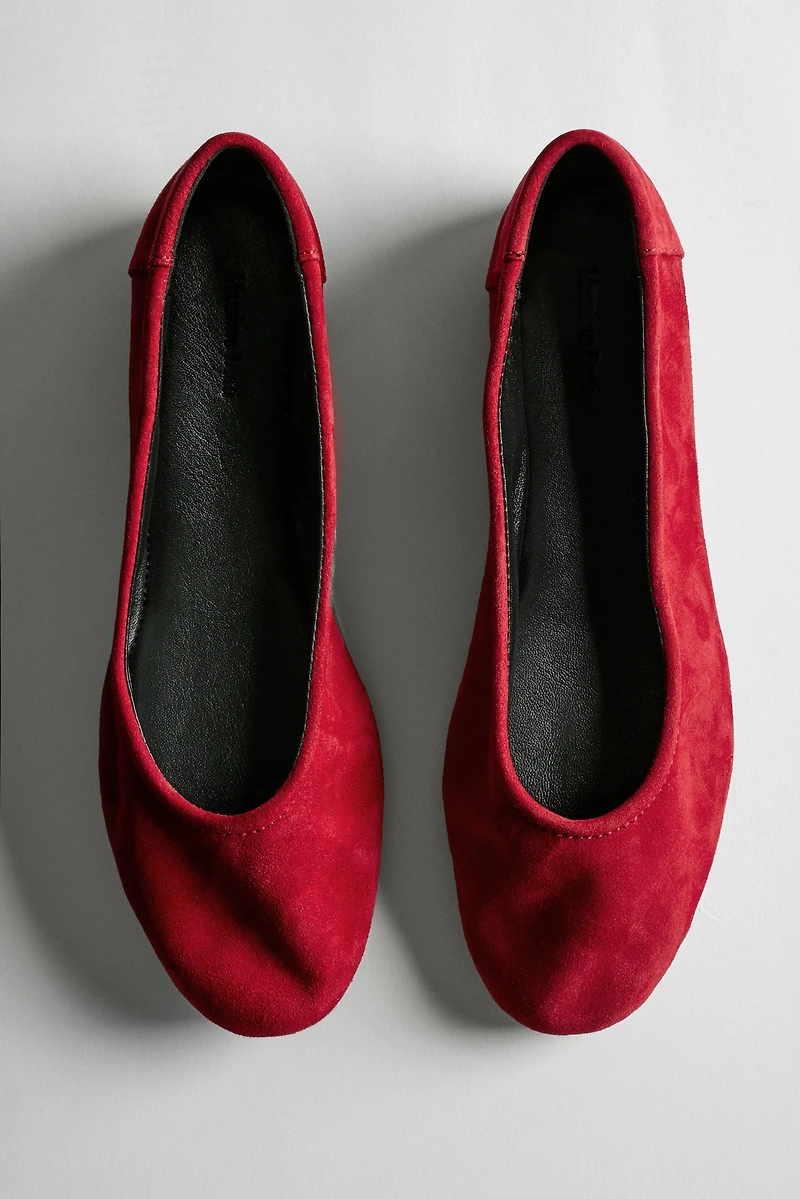 Suede ballerinas with round toe