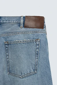 BOOTCUT FIT JEANS