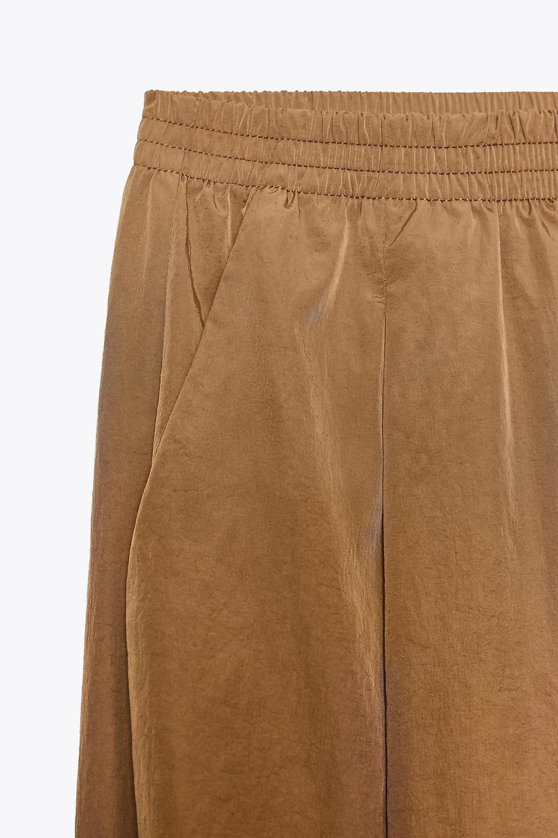 PANTALON EN NYLON BOUFFANT AVEC POIGNETS ÉLASTIQUES