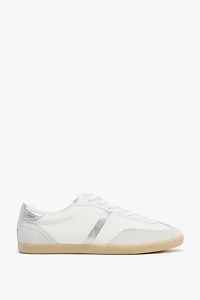 ATHLETIC SHOES