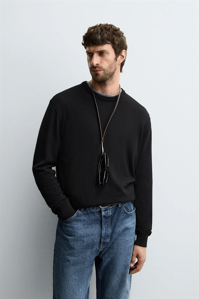 100% WOOL SWEATER