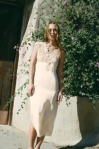 ROBE ASYMÉTRIQUE AU CROCHET LIMITED EDITION