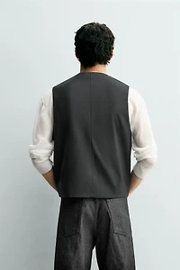 STRUCTURED WOOL VEST
