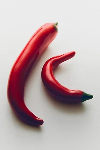 CERAMIC CHILI PEPPERS (PACK OF 2)