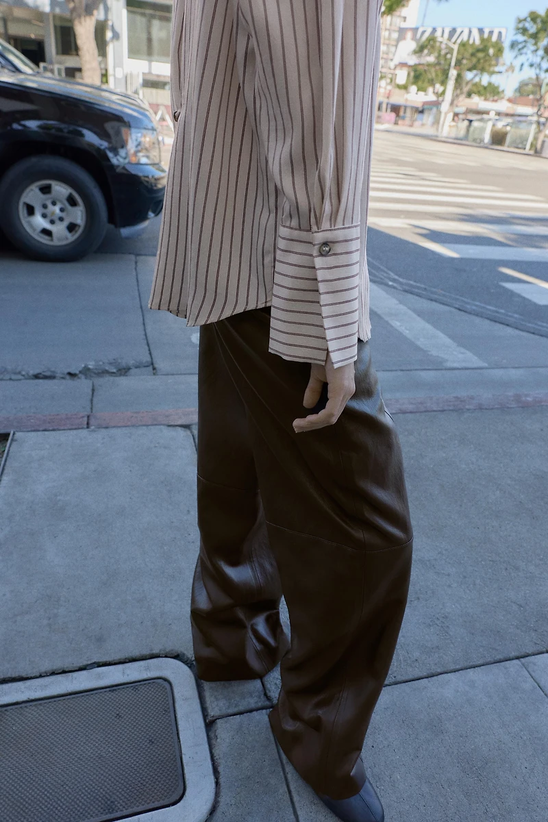 CHEMISE À RAYURES AVEC POIGNETS LARGES