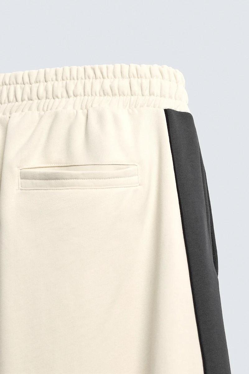 WIDE FIT JOGGER PANTS WITH STRIPES