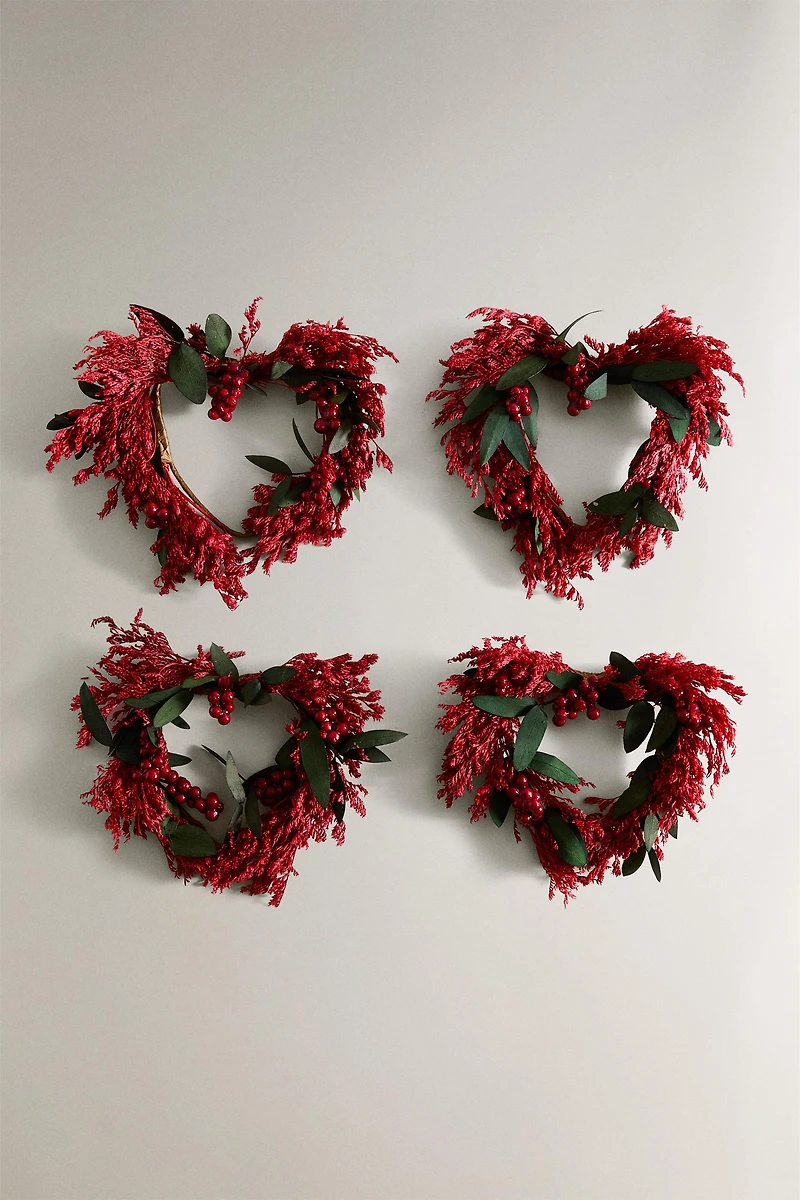 SET OF CHRISTMAS HEART LEAF NAPKIN RINGS (SET OF 4)