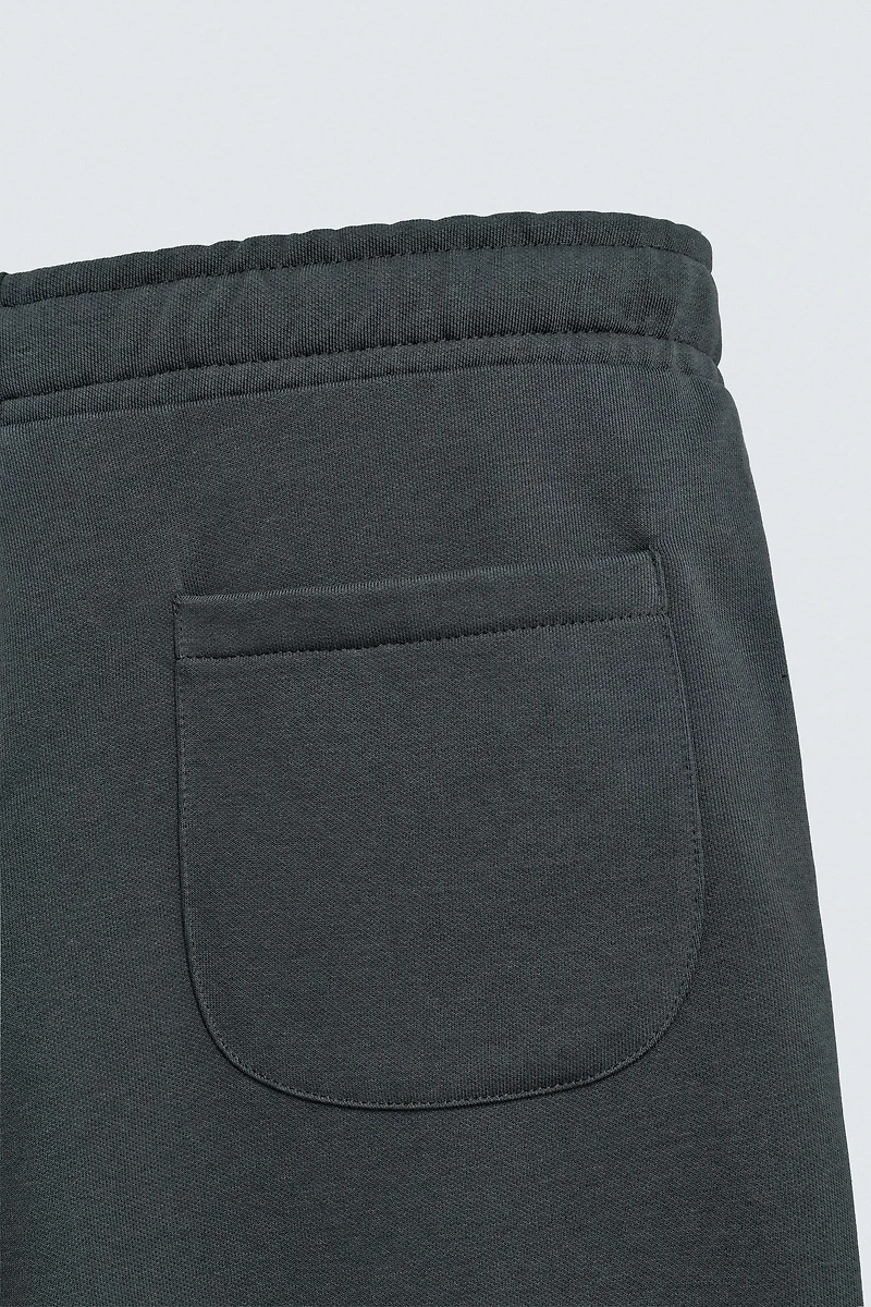 BASIC WIDE FIT JOGGER PANTS