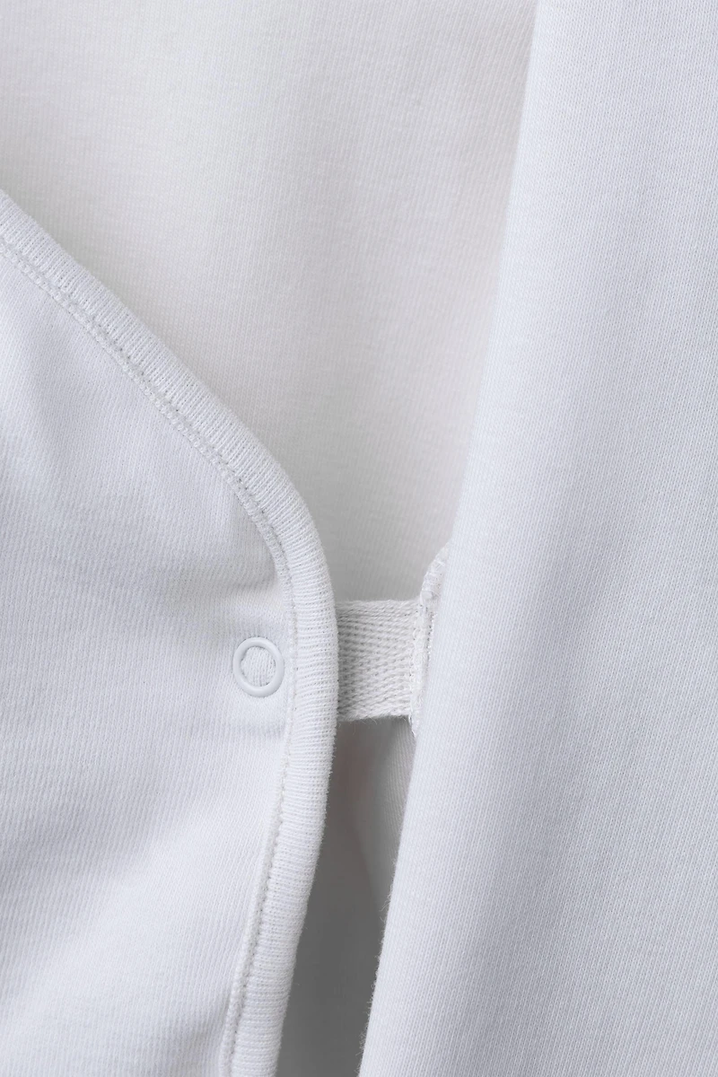 ENSEMBLE PREMIÈRE TENUE ET POCHETTE