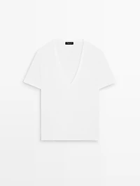 Linen V-neck T-shirt