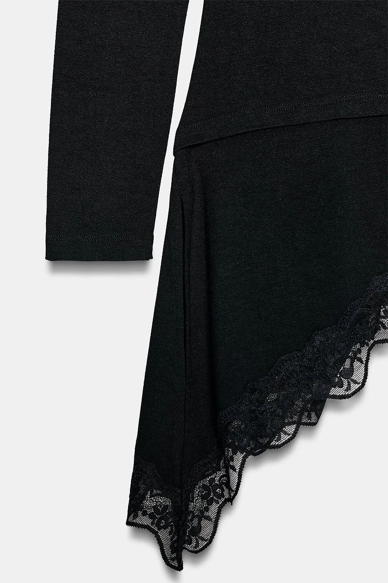 ASYMMETRIC HEM LACE T-SHIRT