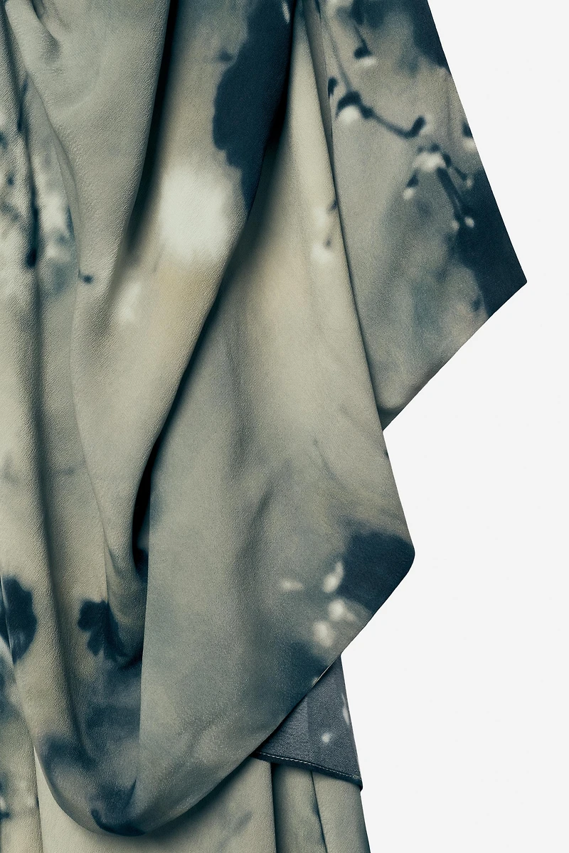PRINTED DRESS - THE ITEM