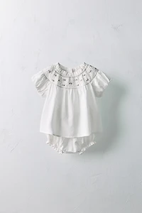 1 MONTH - 3 YEARS/ EMBROIDERED FLORAL SHIRT AND BLOOMERS SET LIMITED EDITION