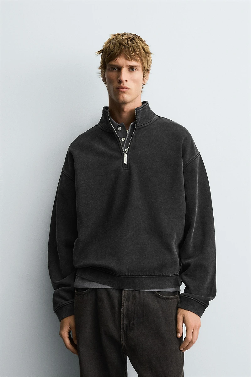 WASHED QUARTER-ZIP SWEATSHIRT