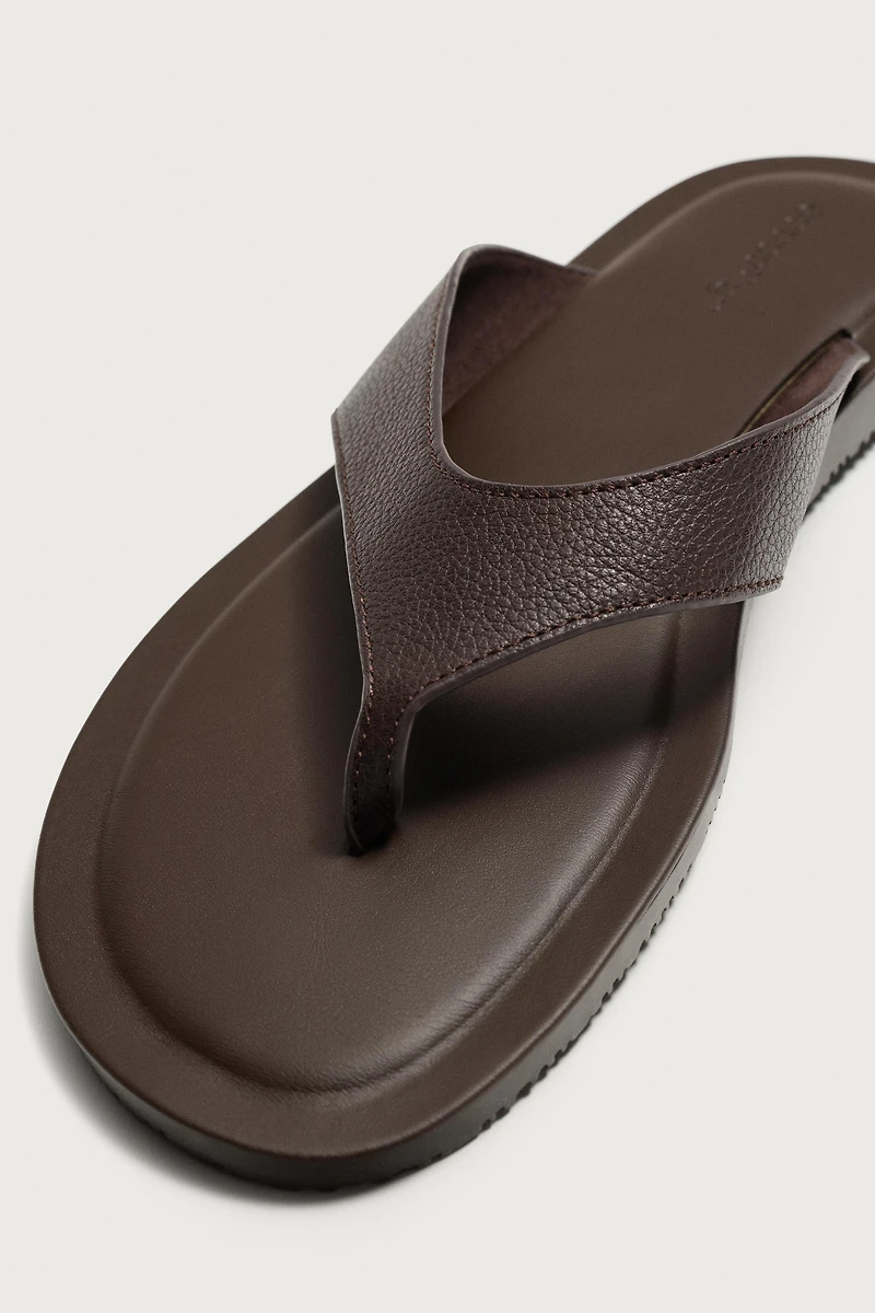 LEATHER STRAP SANDALS