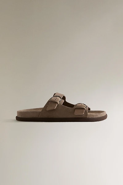 SANDALES PLATES CUIR BOUCLES