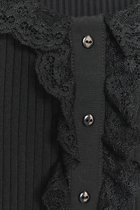 LACE BUTTON TOP