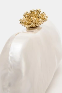 METALLIC DETAIL CLUTCH