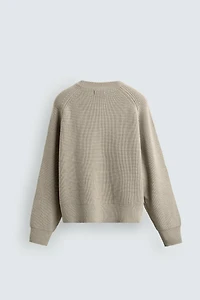 TEXTURED BOXY FIT SWEATER