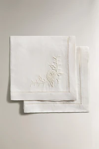 SET OF LINEN NAPKINS WITH FLORAL EMBROIDERY AND HEMSTITCHING (SET OF 2)