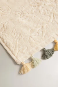 JACQUARD POMPOM BATH TOWEL