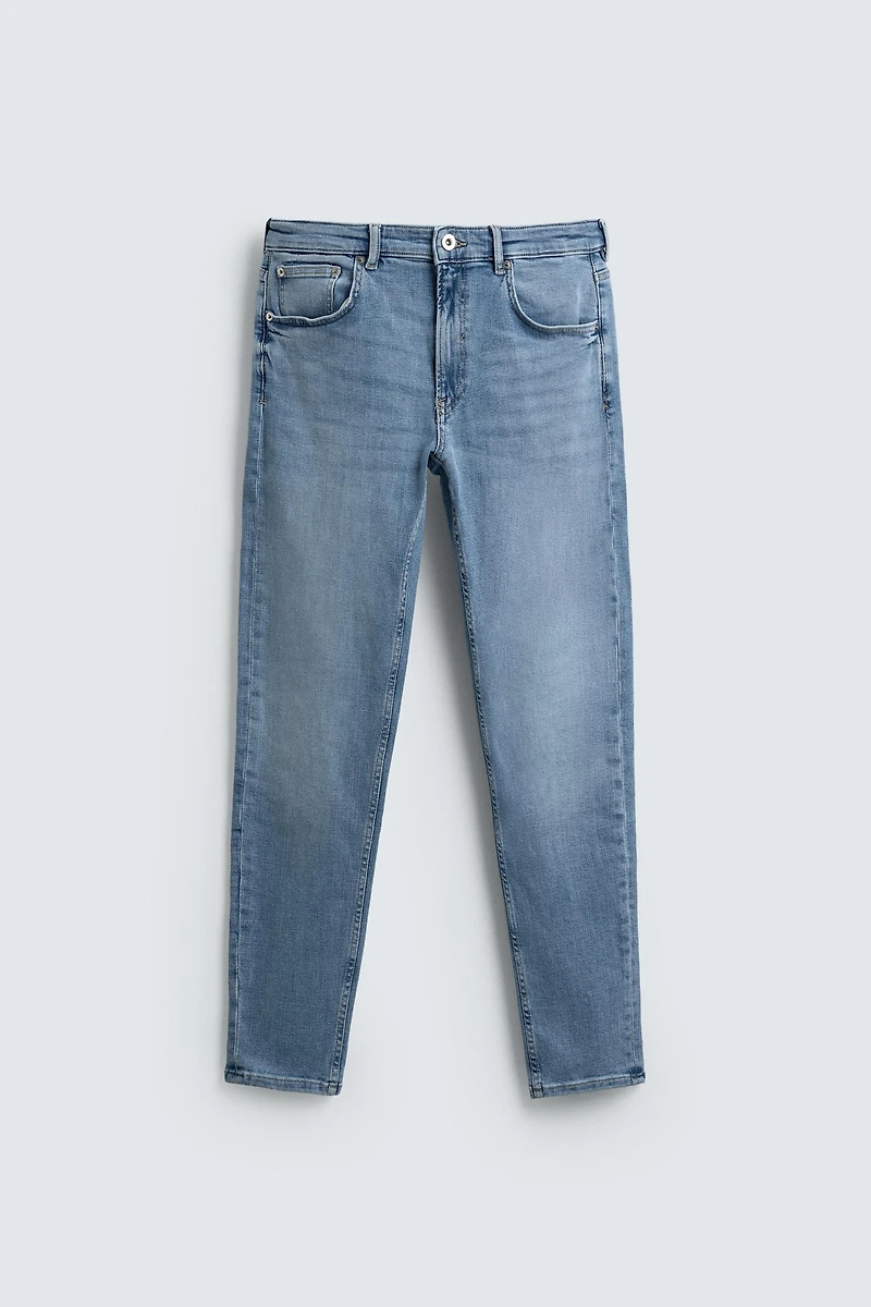 SKINNY FIT JEANS