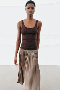 STRAPPY TANK TOP