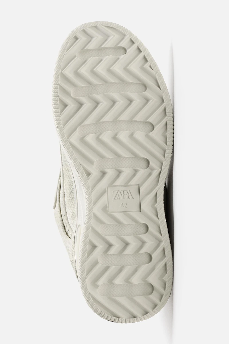 THICK SOLE WORN EFFECT SNEAKERS