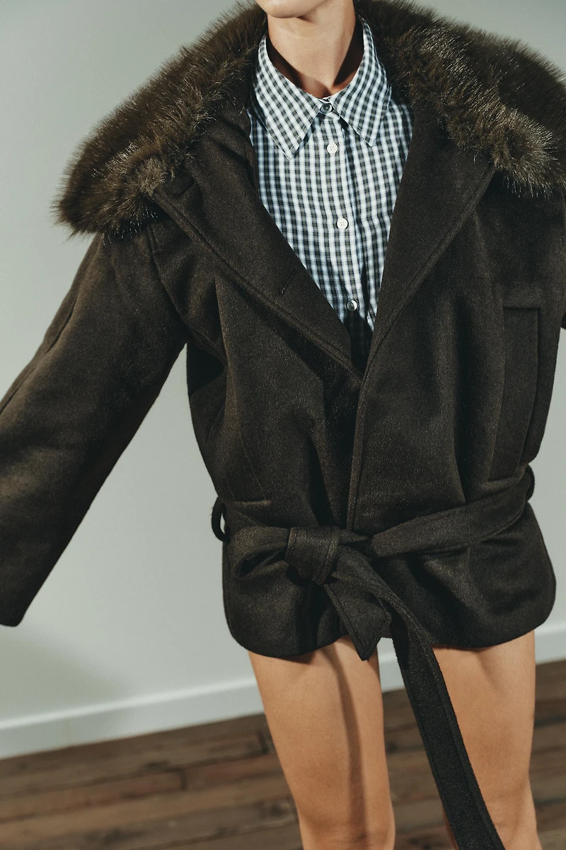 WOOL BLEND COAT WITH FAUX FUR COLLAR
