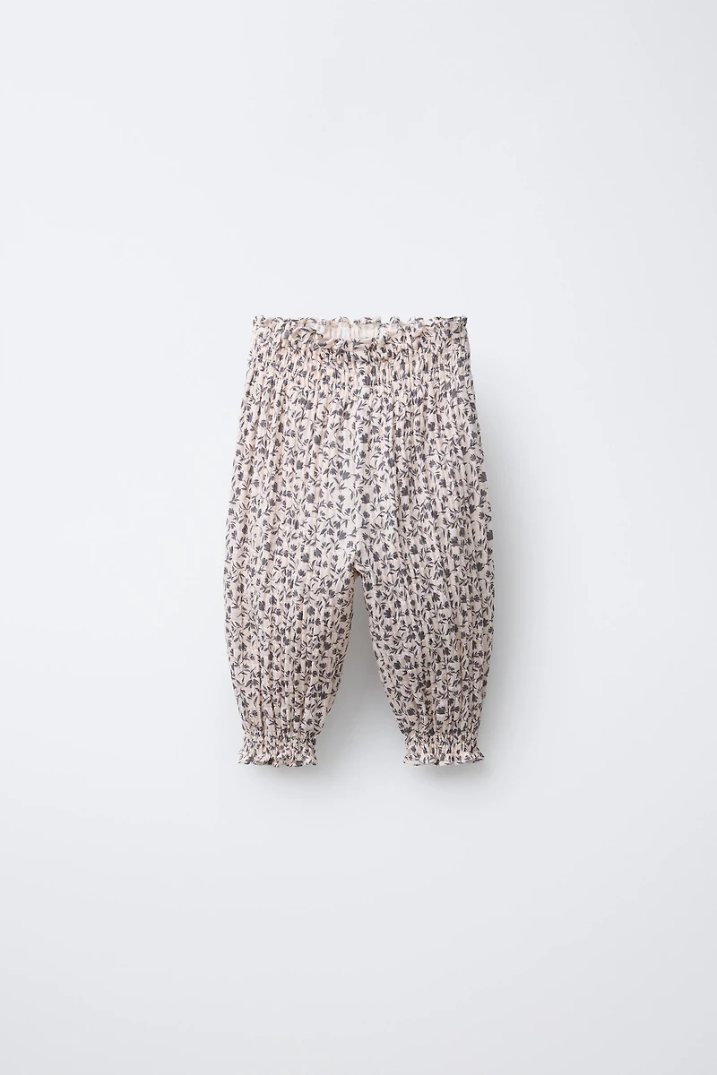 FLORAL TEXTURED PANTS