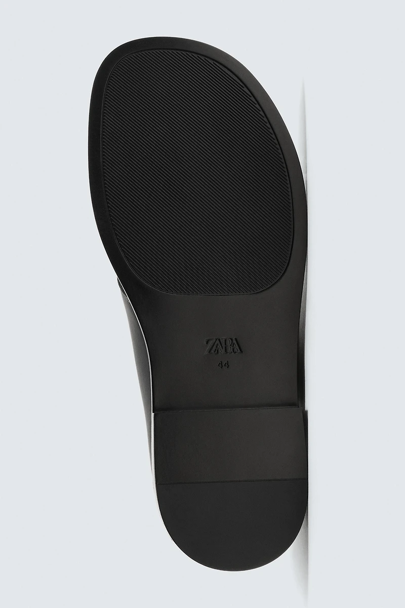 DRESS SHOES