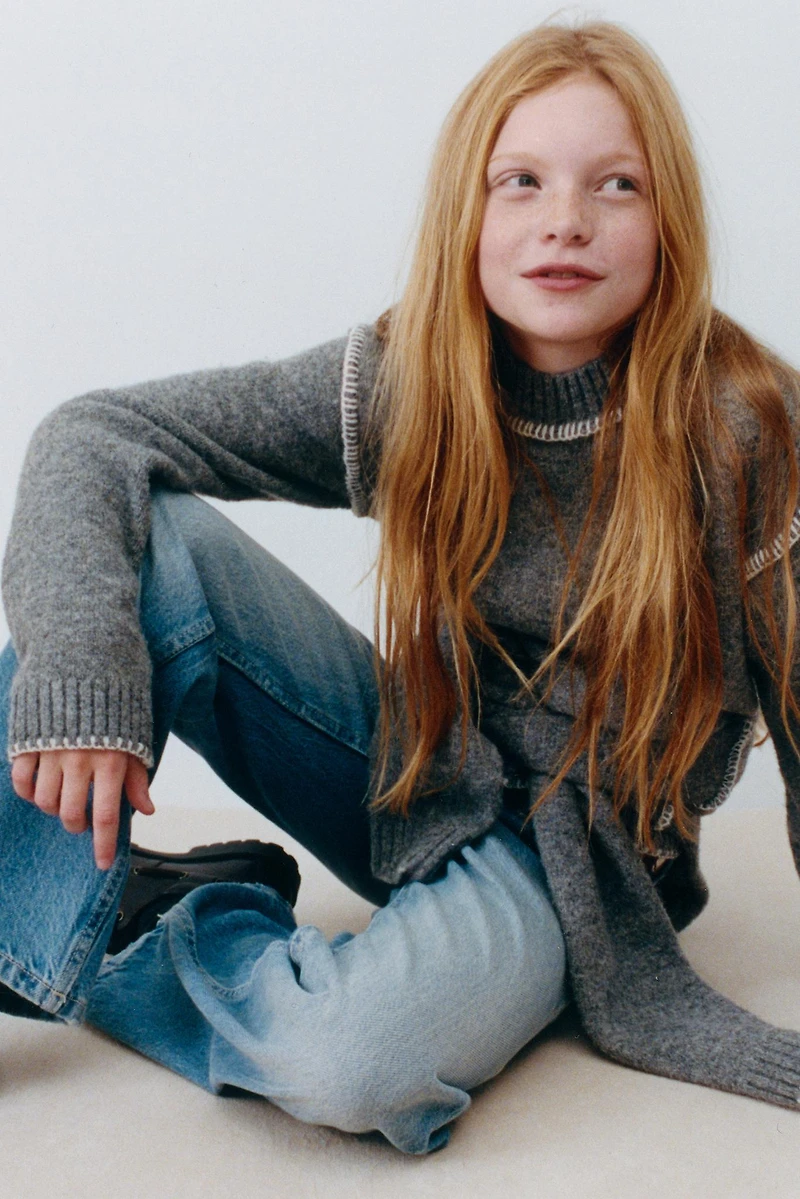 CONTRAST EMBROIDERED KNIT JUMPER