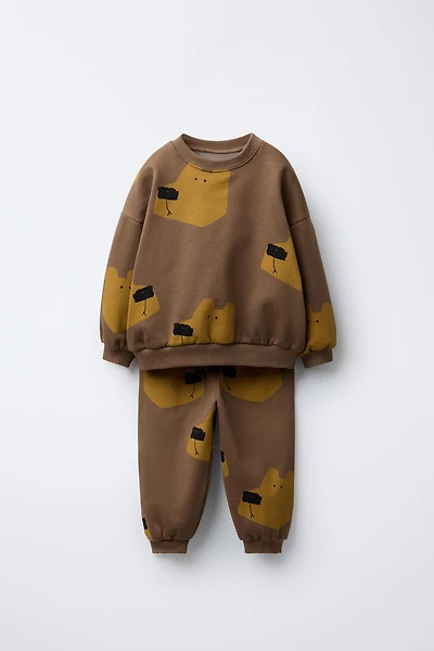 BEAR JOGGING SWEATSHIRT AND JOGGER PANTS SET