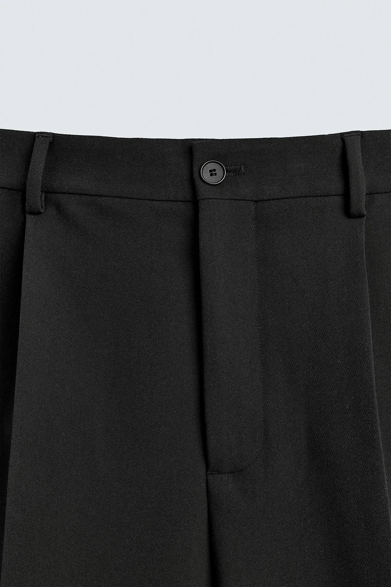 CROPPED PLEATED WIDE FIT PANTS