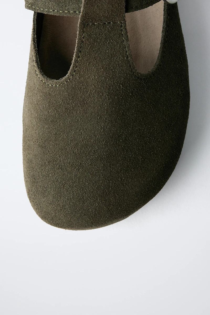 SPLIT LEATHER T-STRAP CLOGS