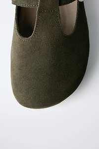 SPLIT LEATHER T-STRAP CLOGS
