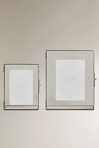 RECTANGULAR STRUCTURE PICTURE FRAME